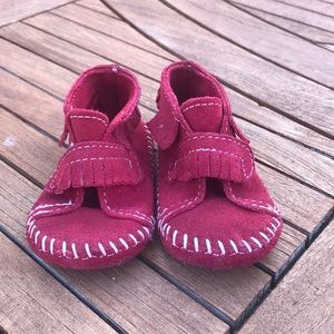 Kids Minnetonka Booties